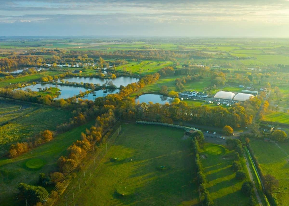 Messingham Lakes Hotel Exterior foto